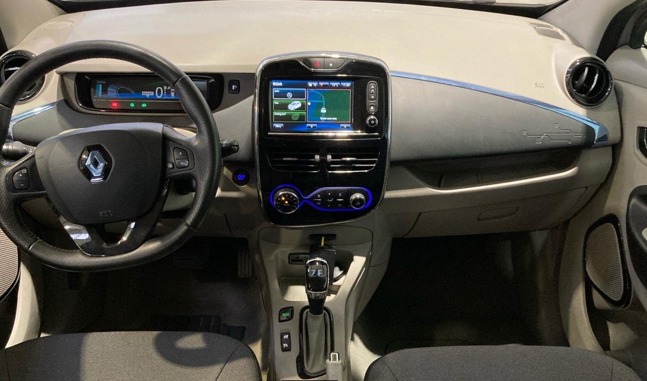 Фото - Renault ZOE #2