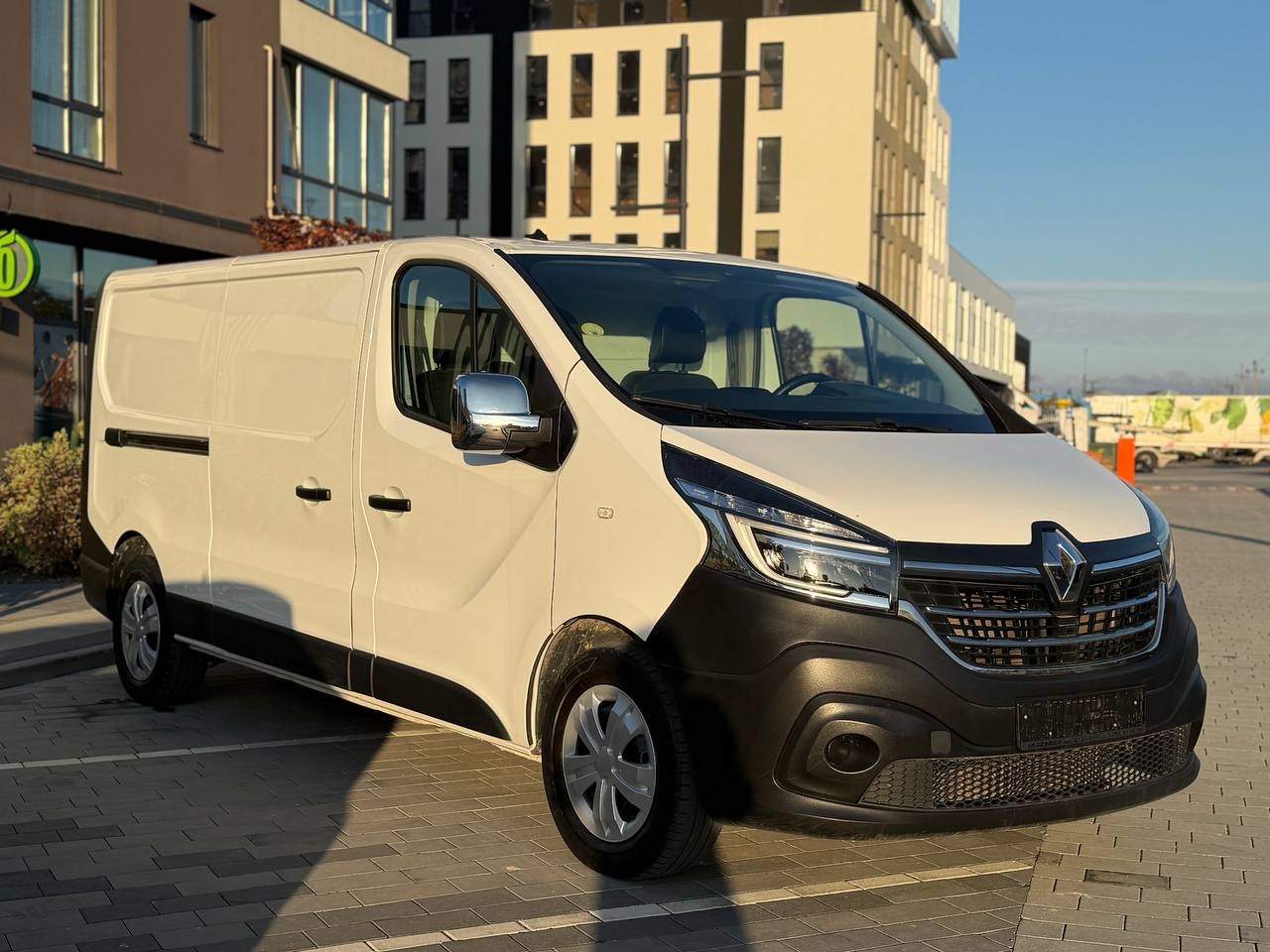 Фото - Renault Trafic 2.0 Diesel #3