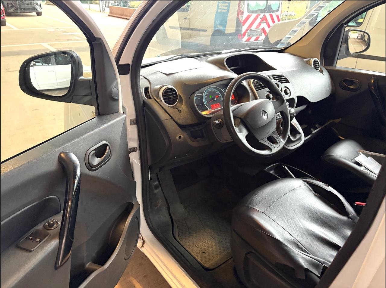 Фото - Renault Kangoo pass #7