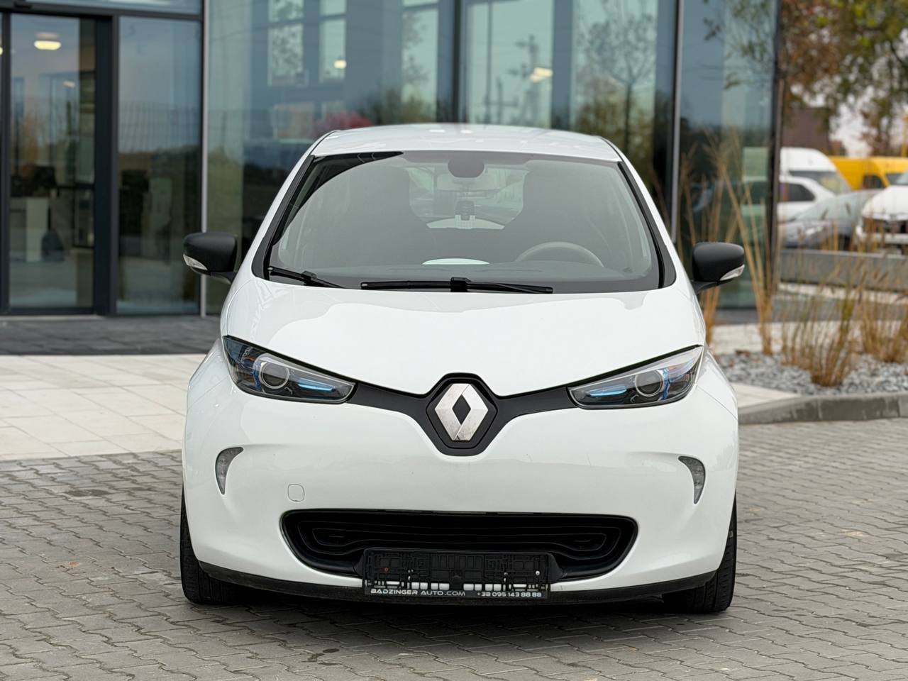 Фото - Renault ZOE #2