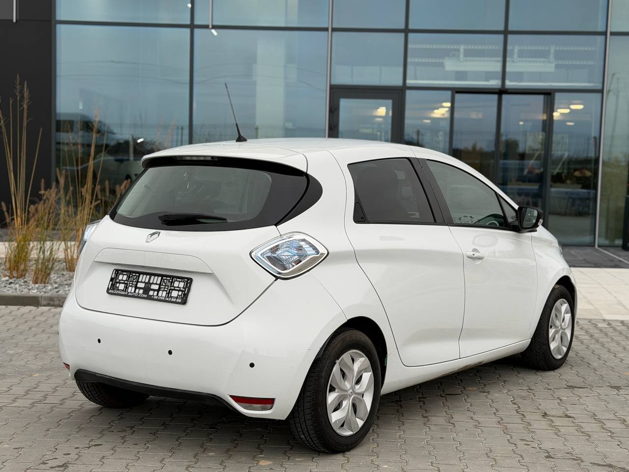 Фото - Renault ZOE #4
