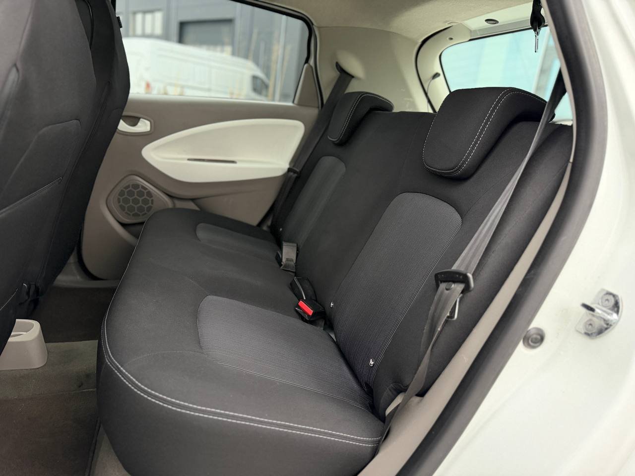 Фото - Renault ZOE #9