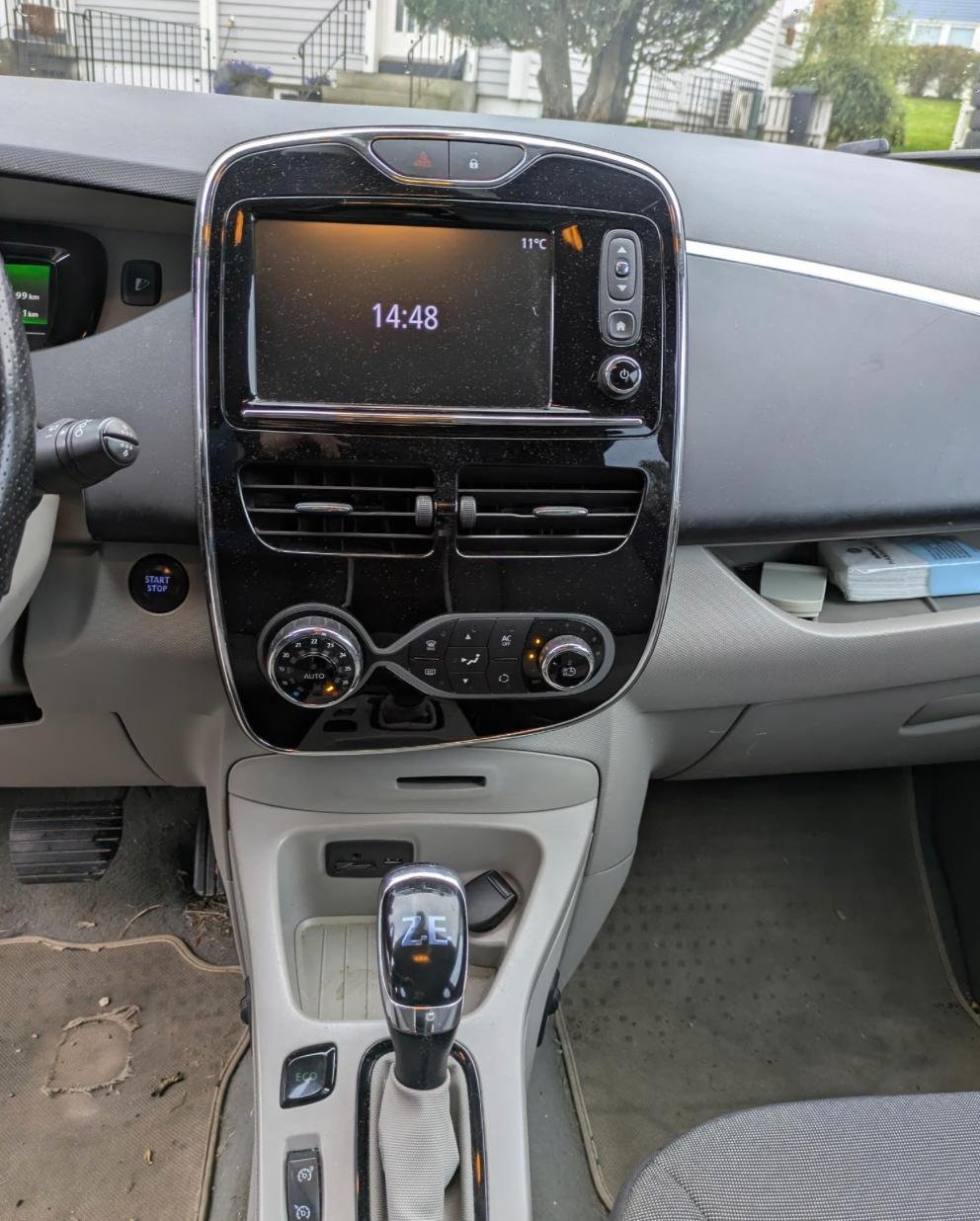 Фото - Renault ZOE #9