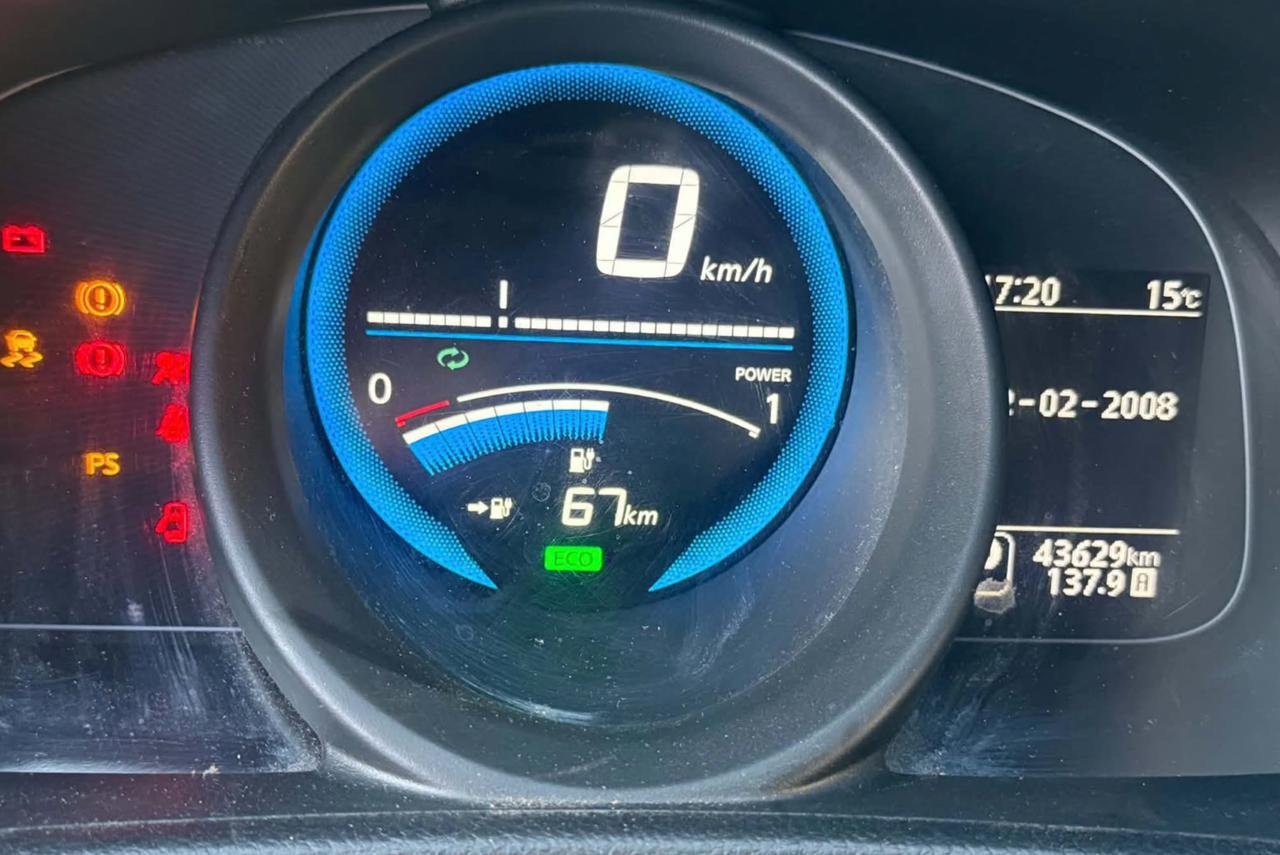 Фото - Nissan E-NV200 #7